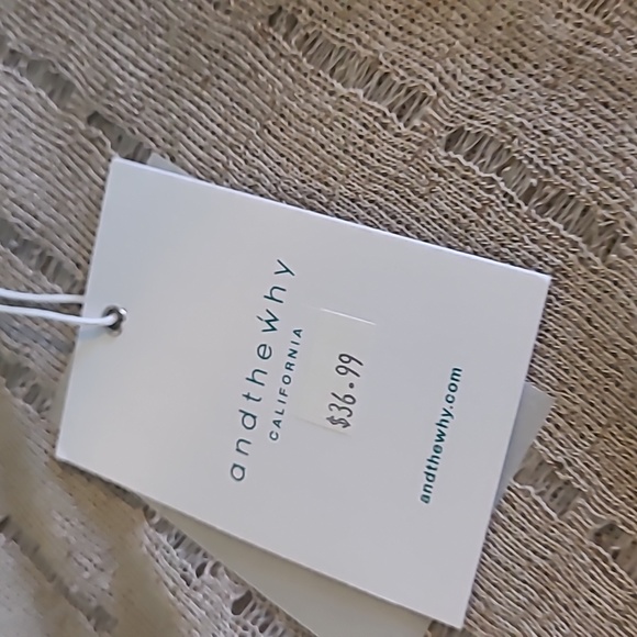 Women's Size Small sleeveless "andthewhy" shirt.  Tan color. NWT - Picture 9 of 11